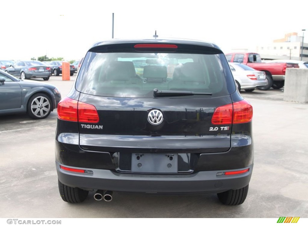 2012 Tiguan LE - Deep Black Metallic / Beige photo #6