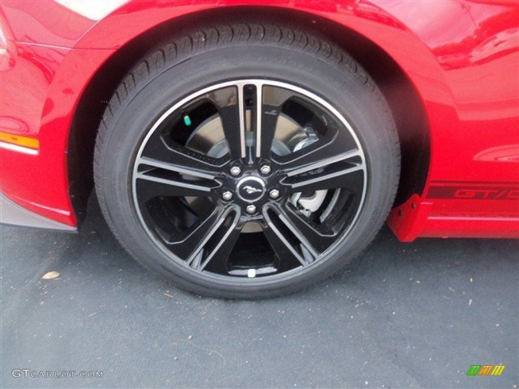 2013 Mustang GT Premium Coupe - Race Red / Charcoal Black photo #9