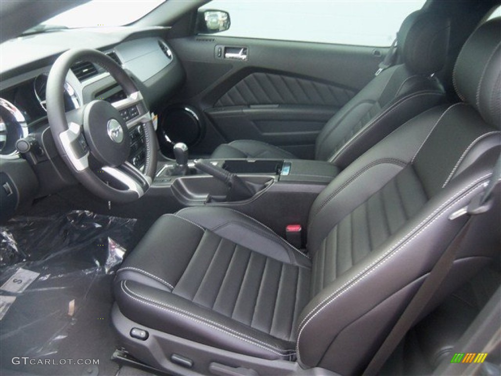 Charcoal Black Interior 2013 Ford Mustang GT Premium Coupe Photo #67607943