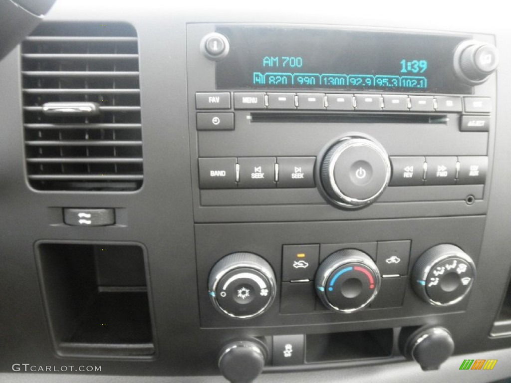 2013 GMC Sierra 1500 Regular Cab Controls Photo #67612329