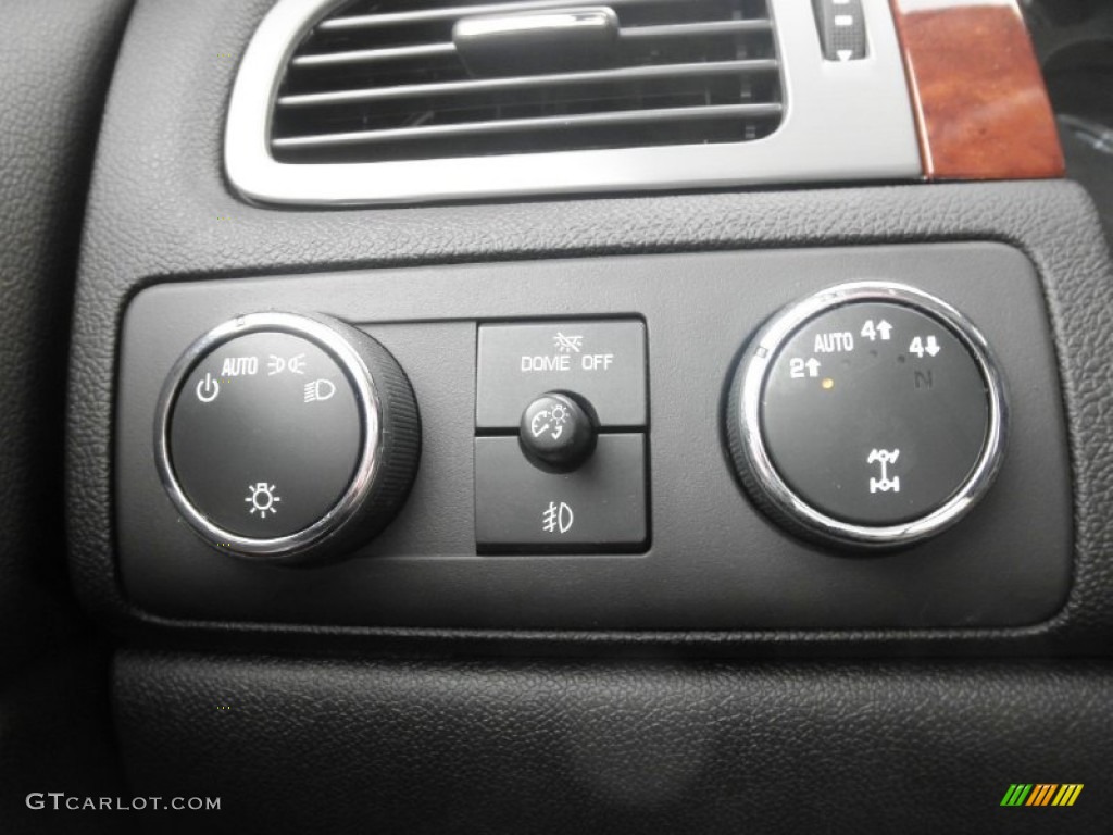 2013 GMC Sierra 1500 SLT Extended Cab 4x4 Controls Photo #67612500