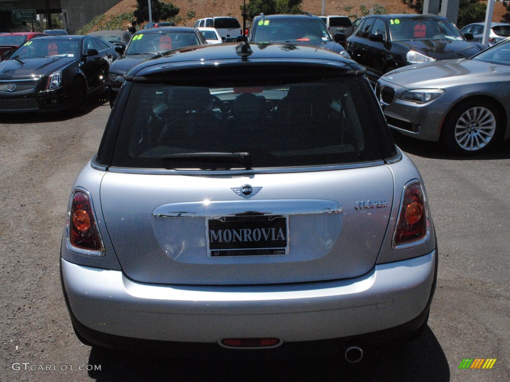 2007 Cooper Hardtop - Pure Silver Metallic / Grey/Carbon Black photo #9