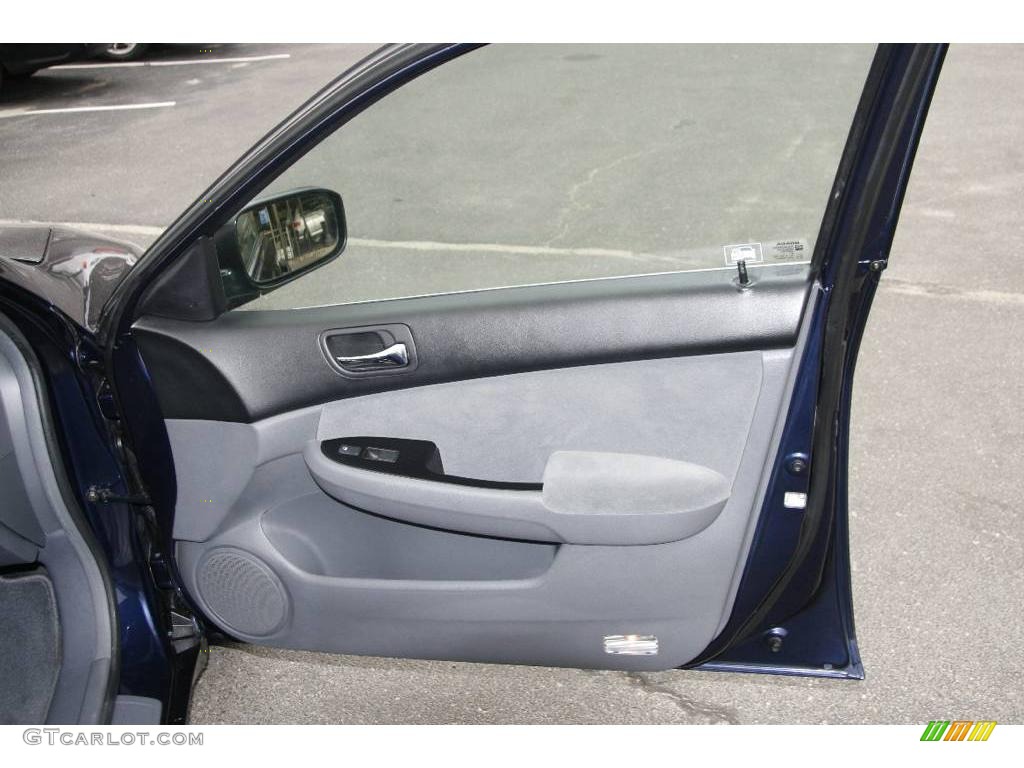 2006 Accord SE Sedan - Royal Blue Pearl / Gray photo #13