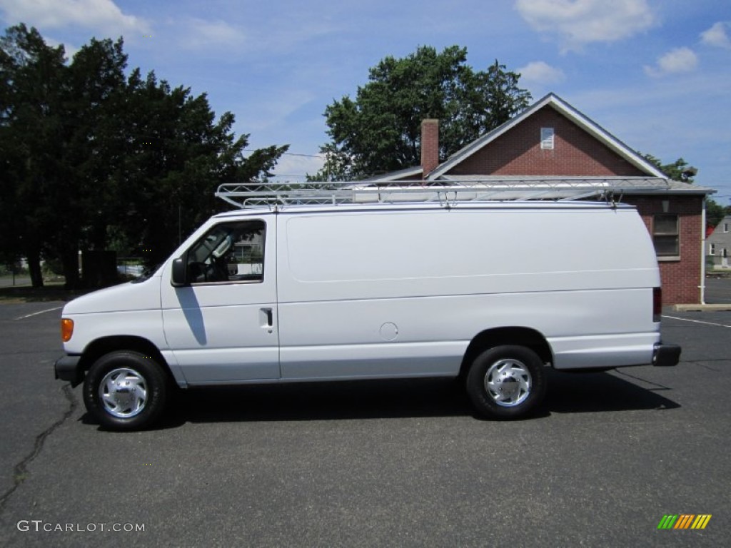 2005 E Series Van E250 Commercial - Oxford White / Medium Flint photo #1