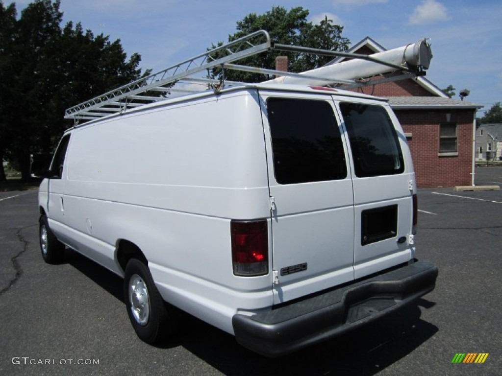 Oxford White 2005 Ford E Series Van E250 Commercial Exterior Photo #67612982