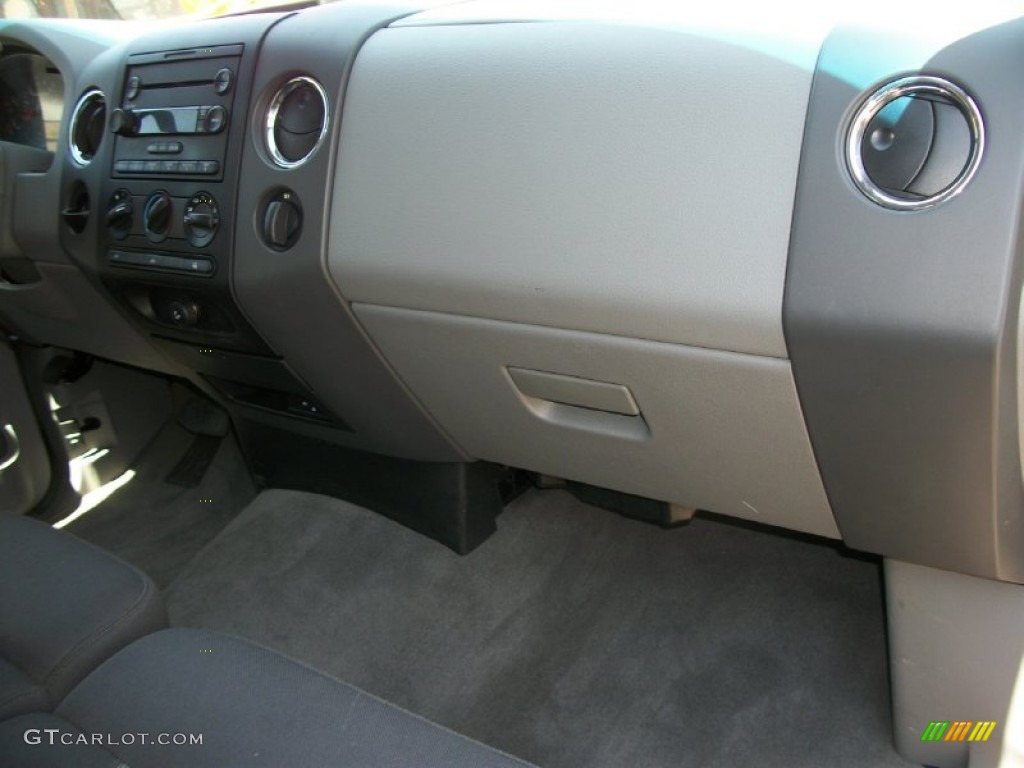 2004 F150 XLT Regular Cab - Dark Shadow Grey Metallic / Medium/Dark Flint photo #20