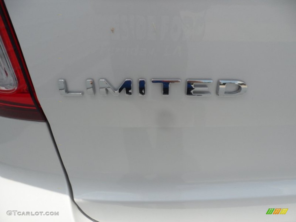 2013 Explorer Limited - White Platinum Tri-Coat / Charcoal Black photo #12