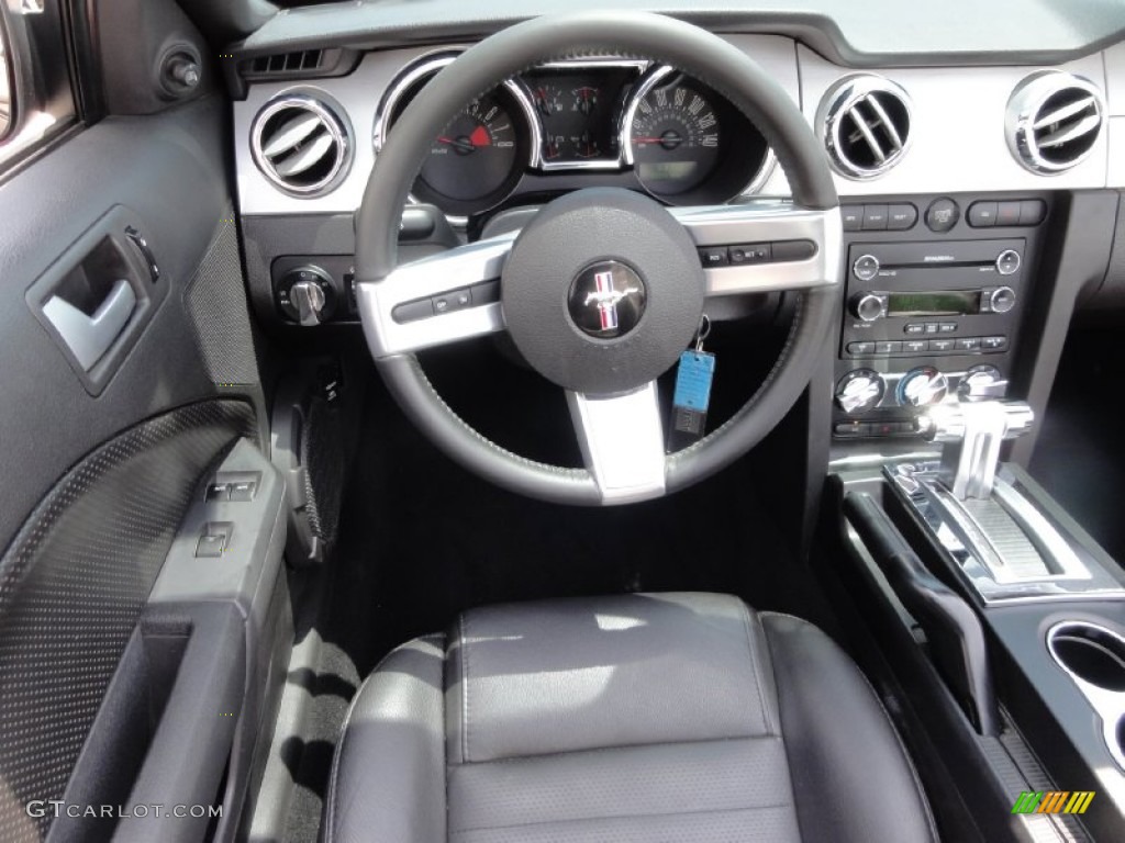 2009 Mustang GT Premium Convertible - Torch Red / Dark Charcoal photo #37