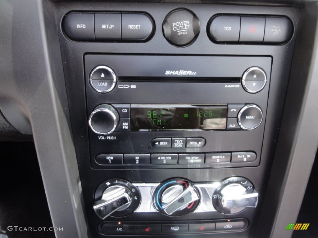2009 Ford Mustang GT Premium Convertible Audio System Photos