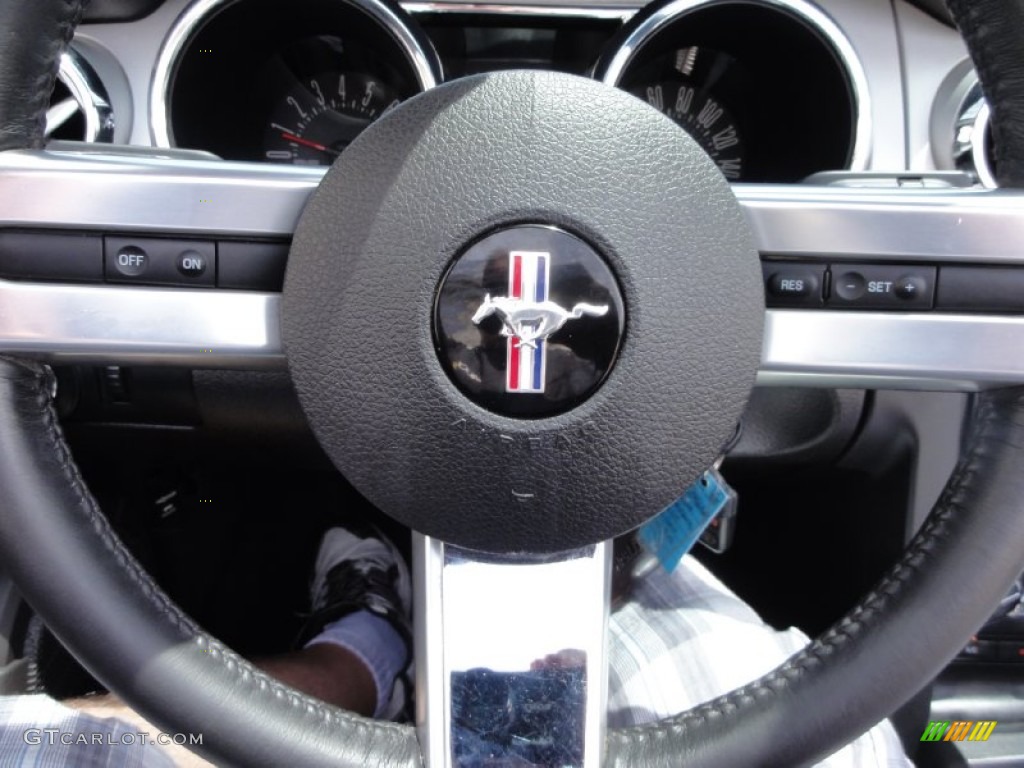 2009 Mustang GT Premium Convertible - Torch Red / Dark Charcoal photo #43