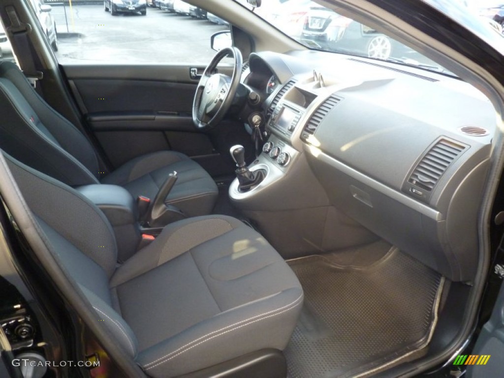SE-R Charcoal Interior 2010 Nissan Sentra SE-R Spec V Photo #67620354