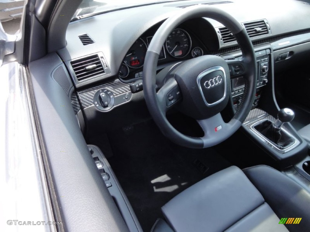 2006 Audi S4 4.2 quattro Sedan Black/Silver Steering Wheel Photo #67621704