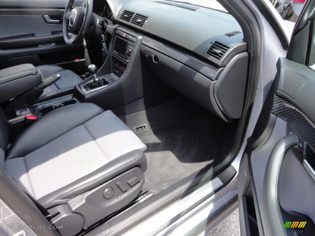 2006 Audi S4 4.2 quattro Sedan Black/Silver Dashboard Photo #67621755