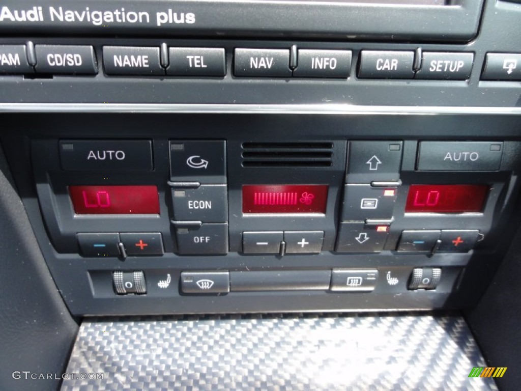 2006 Audi S4 4.2 quattro Sedan Controls Photo #67621983