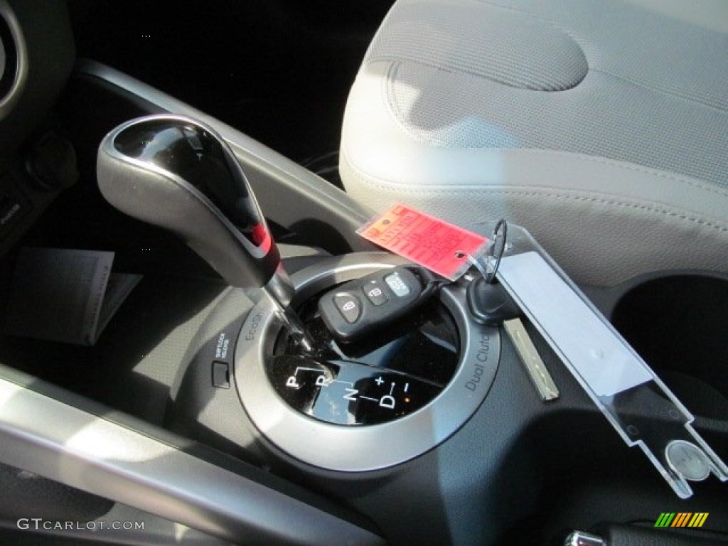 2012 Veloster  - Ultra Black / Gray photo #8