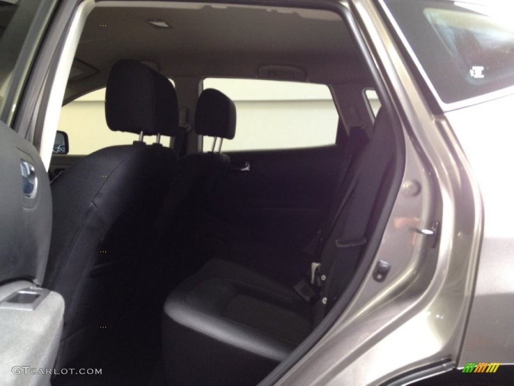 2011 Rogue S AWD - Platinum Graphite / Black photo #8