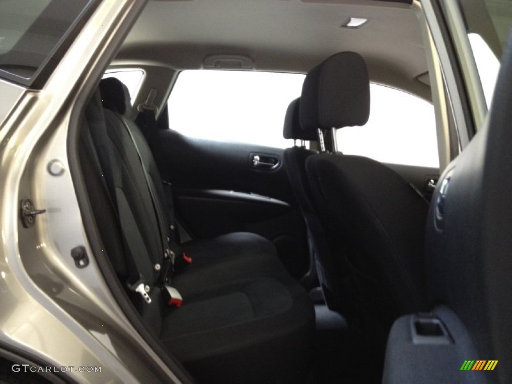 2011 Rogue S AWD - Platinum Graphite / Black photo #9