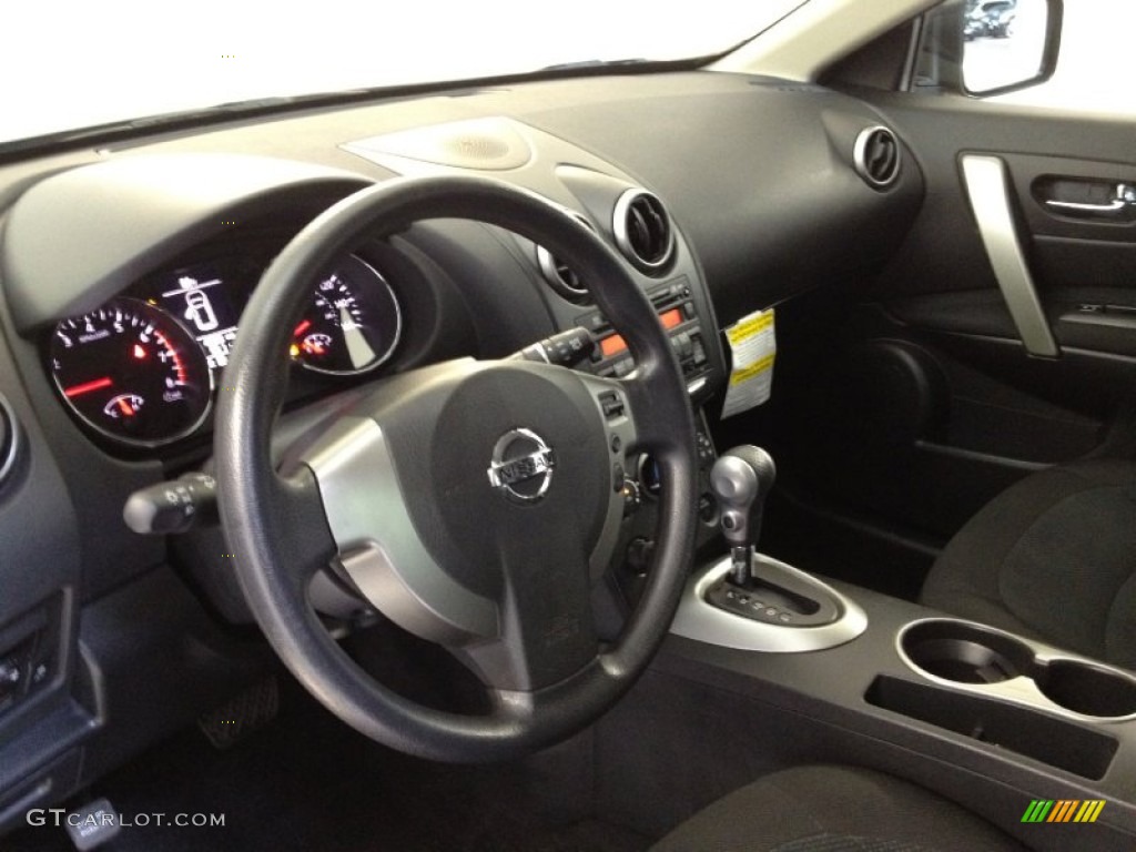 2011 Rogue S AWD - Platinum Graphite / Black photo #14