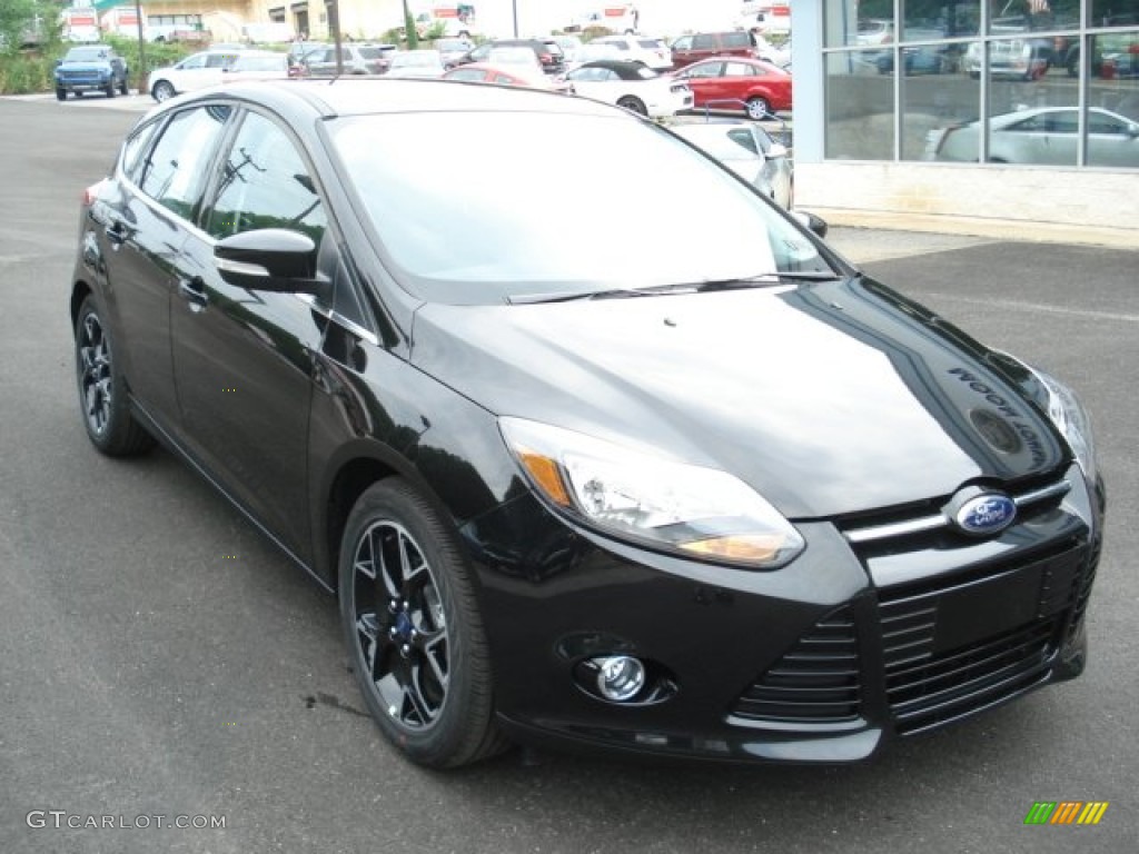 Tuxedo Black Metallic 2012 Ford Focus Titanium 5-Door Exterior Photo #67629330