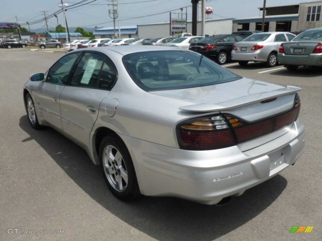 2002 Bonneville SLE - Galaxy Silver Metallic / Dark Pewter photo #9