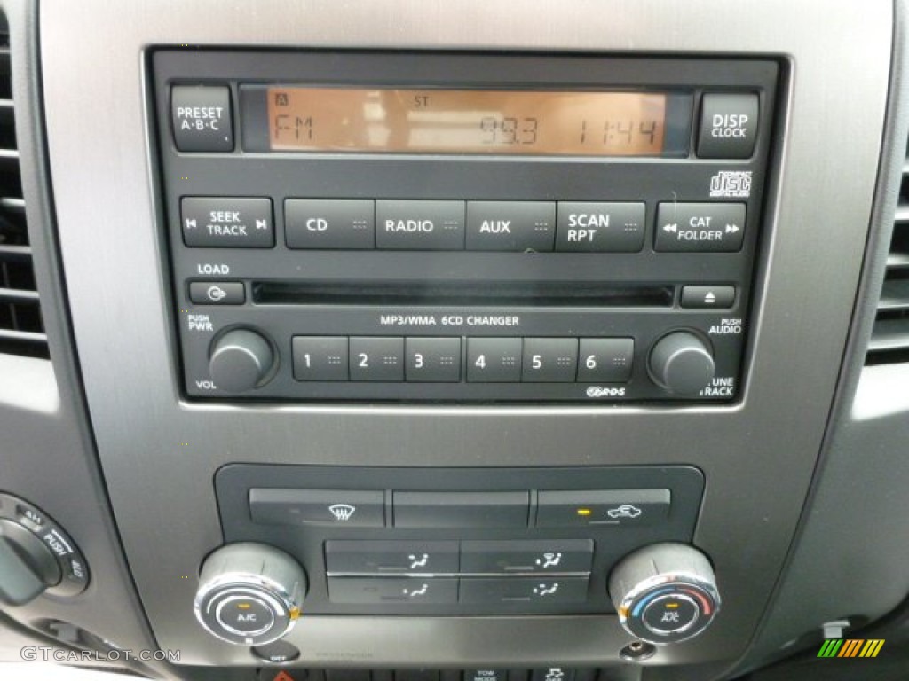 2012 Nissan Titan SV King Cab 4x4 Controls Photo #67633014