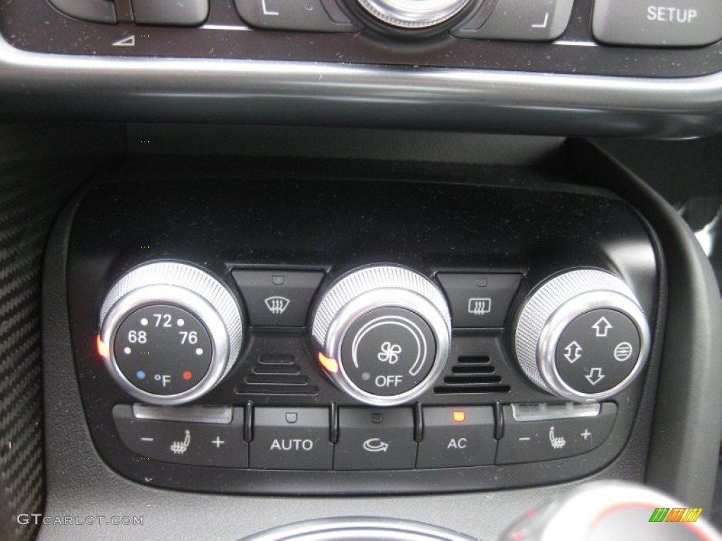 2010 Audi R8 5.2 FSI quattro Controls Photo #67636219