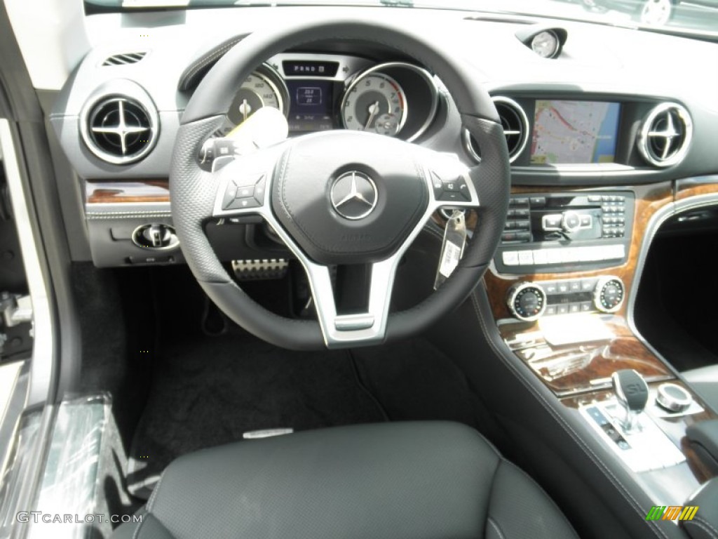 2013 Mercedes-Benz SL 550 Roadster Black Dashboard Photo #67636722