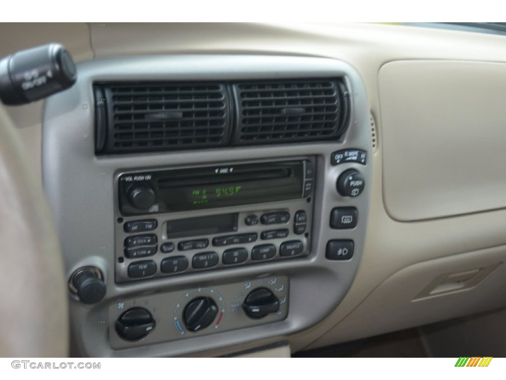 2003 Ford Explorer Sport XLT Controls Photo #67640904