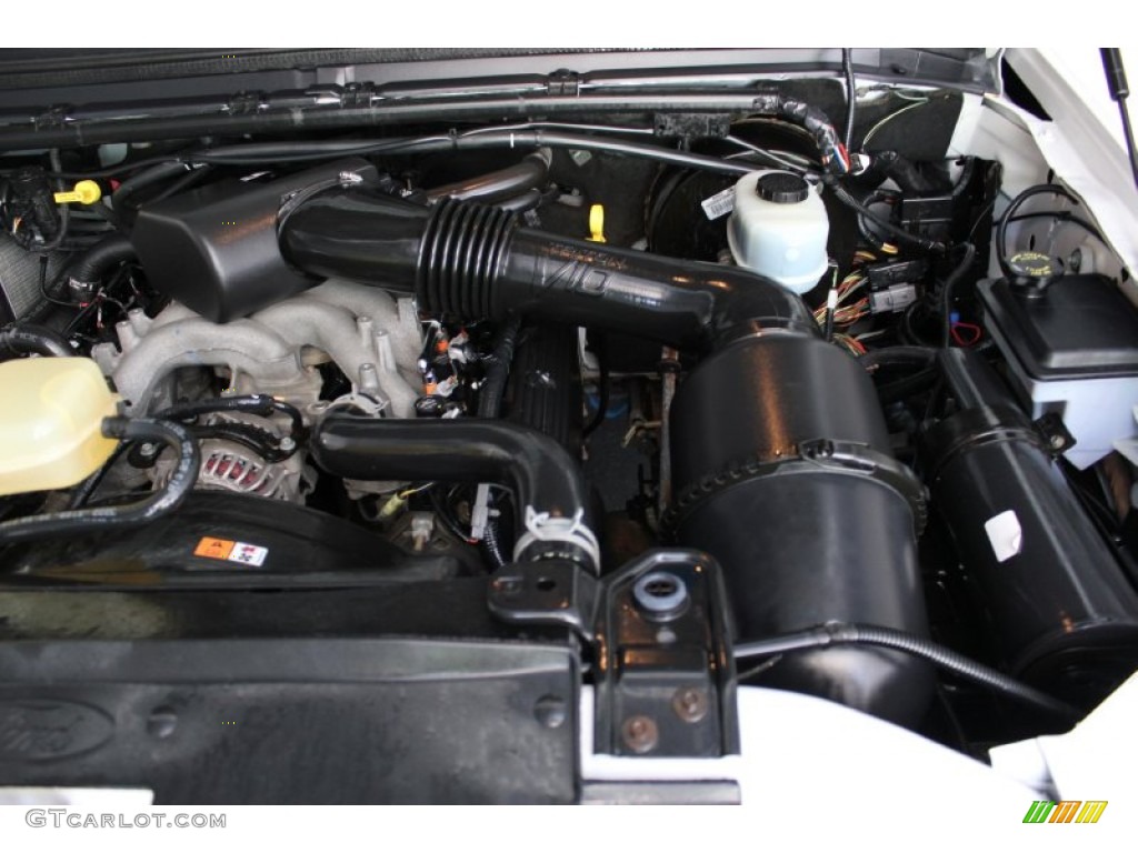 2003 Ford F250 Super Duty XLT SuperCab 6.8 Liter SOHC 20V Triton V10 Engine Photo #67641513