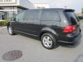 2009 Nocturne Black Metallic Volkswagen Routan SEL  photo #3