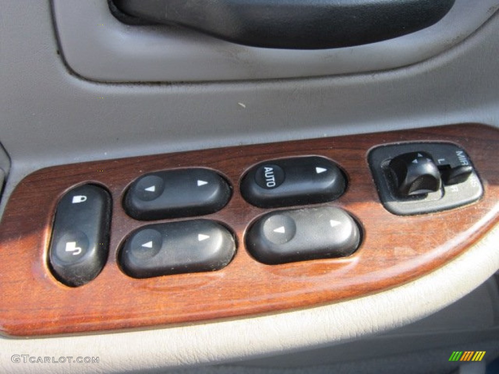 2001 Ford Windstar SEL Controls Photo #67643043