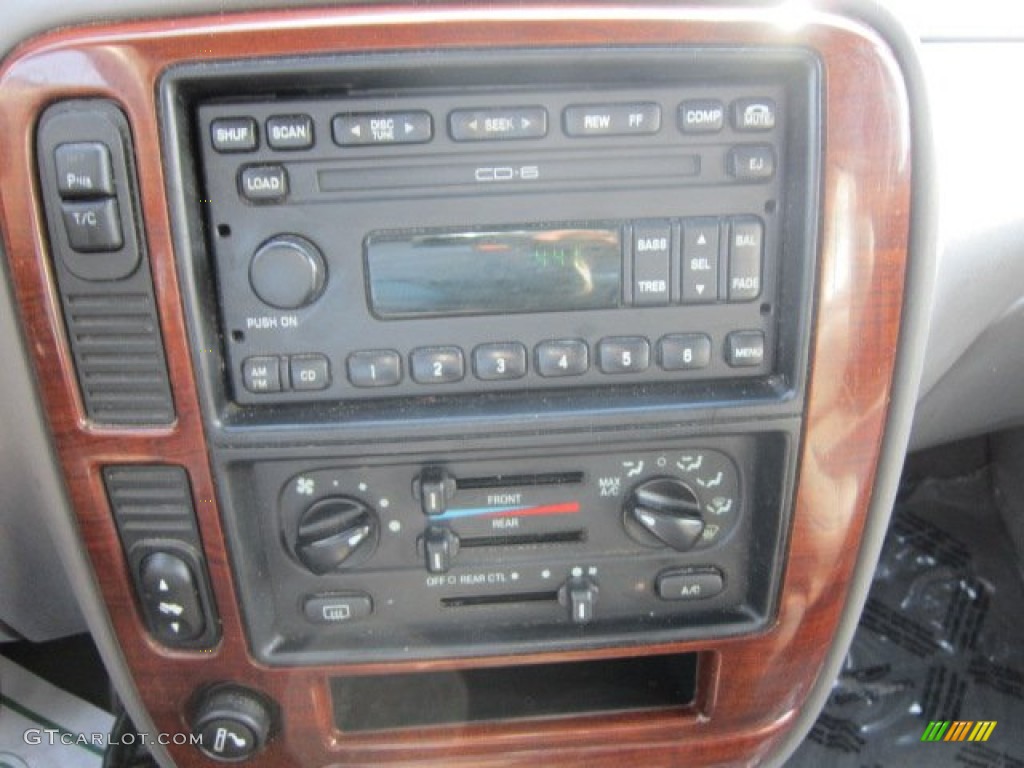 2001 Ford Windstar SEL Controls Photo #67643058