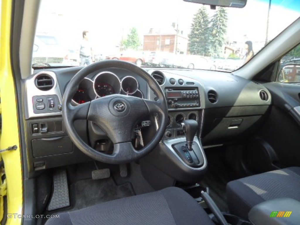 Dark Gray Interior 2004 Toyota Matrix XR Photo #67647274