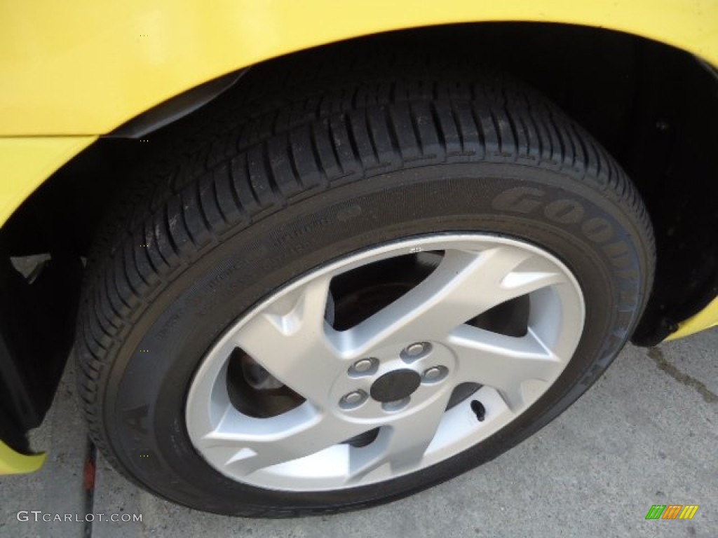 2004 Toyota Matrix XR Wheel Photo #67647292