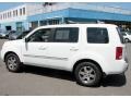 Taffeta White - Pilot Touring 4WD Photo No. 11