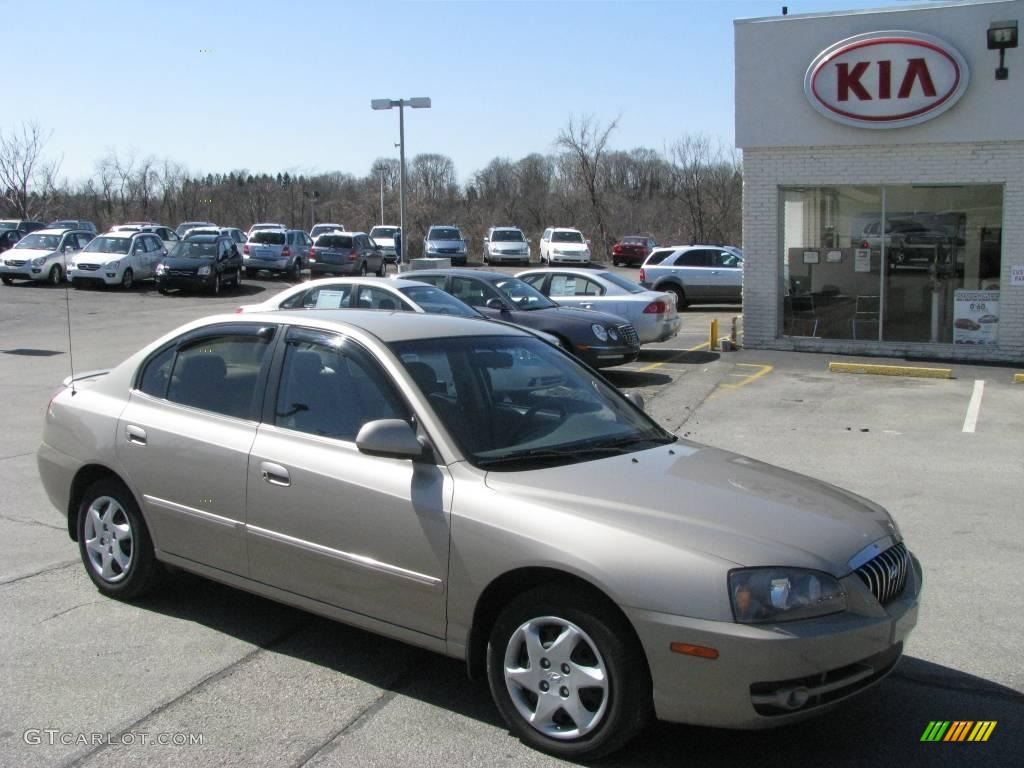 2006 Elantra Limited Sedan - Champagne Beige / Beige photo #1