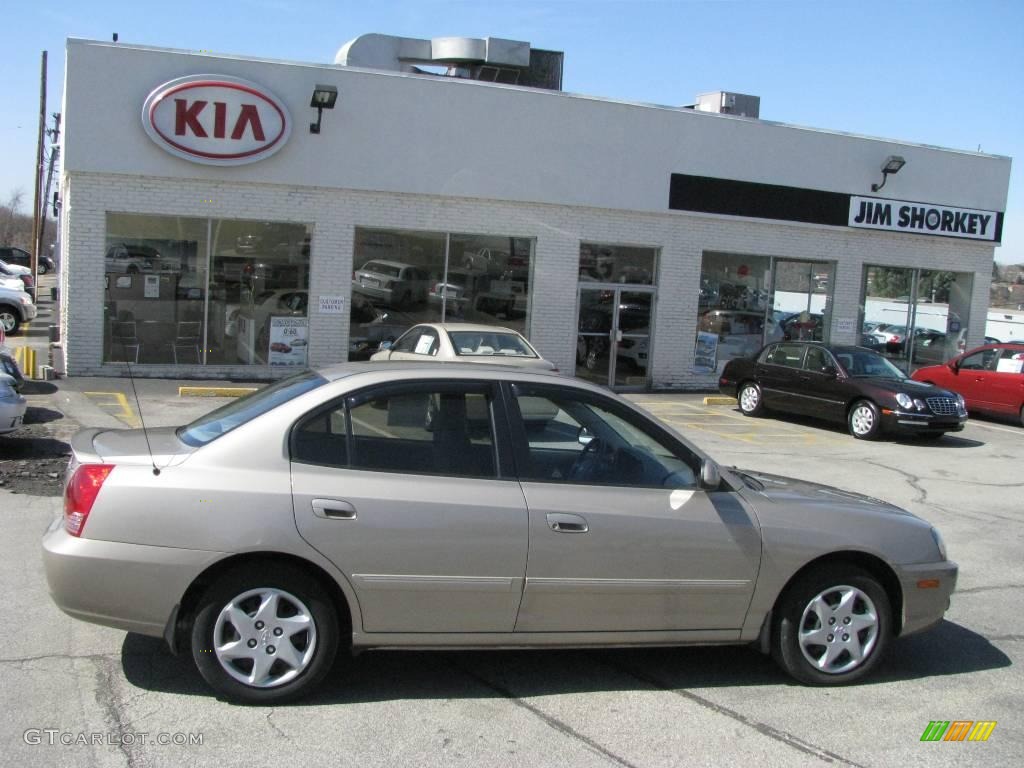 2006 Elantra Limited Sedan - Champagne Beige / Beige photo #2
