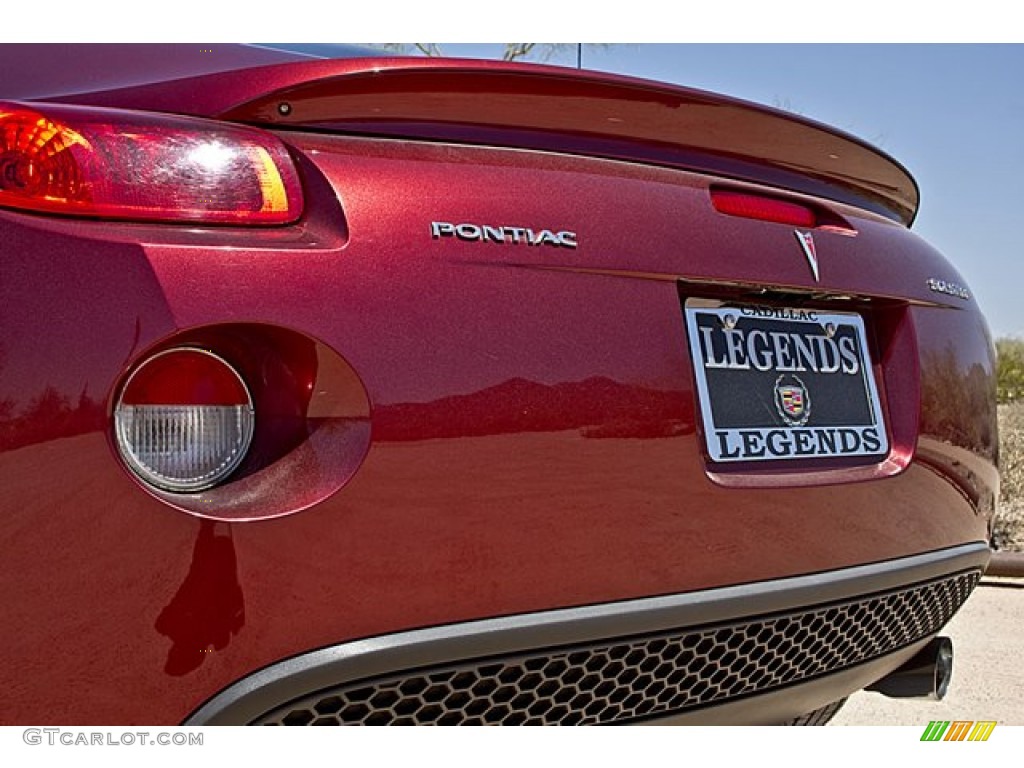 2009 Solstice Coupe - Wicked Ruby Red / Ebony photo #11