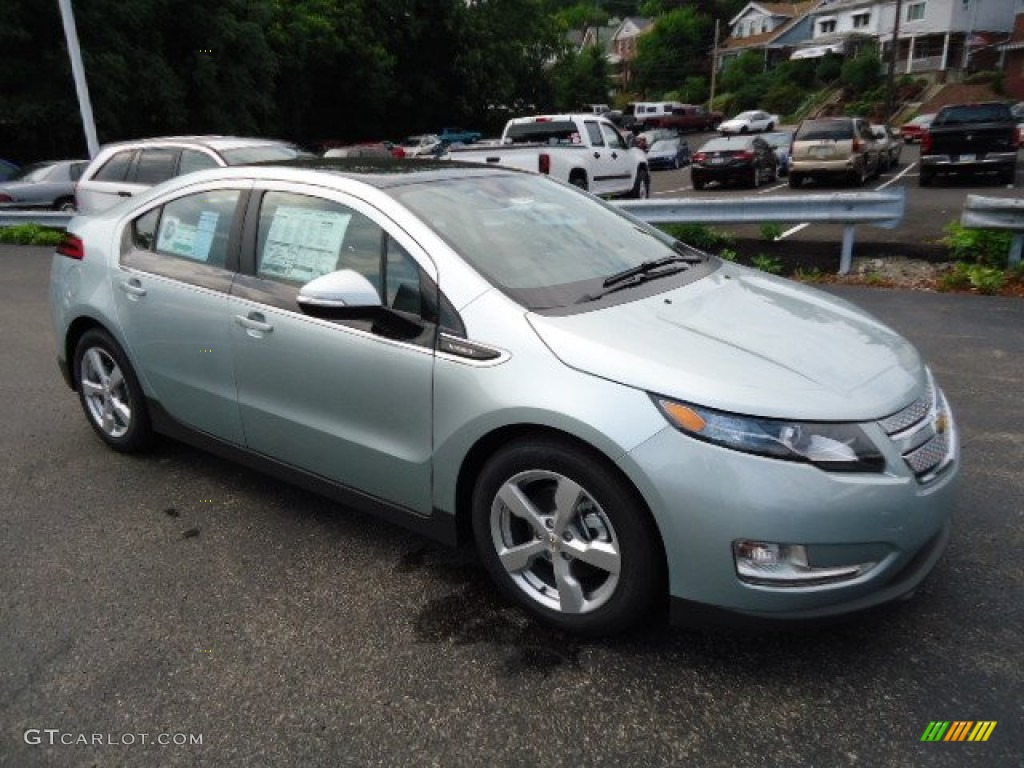 Viridian Joule 2012 Chevrolet Volt Hatchback Exterior Photo #67655680
