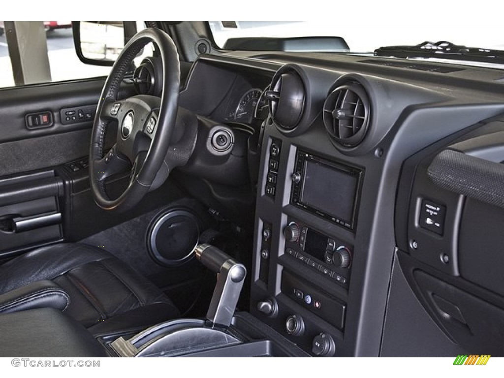2005 Hummer H2 SUV Controls Photo #67655827