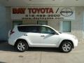 Super White - RAV4 V6 4WD Photo No. 1