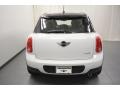 Light White - Cooper Countryman Photo No. 9