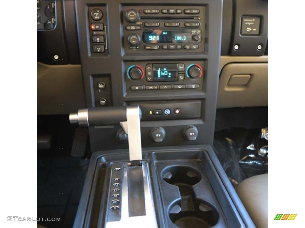 2005 Hummer H2 SUV Controls Photo #67659961