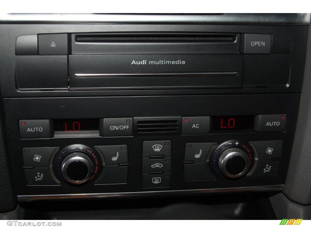 2010 Audi Q7 3.6 Premium quattro Controls Photo #67660422