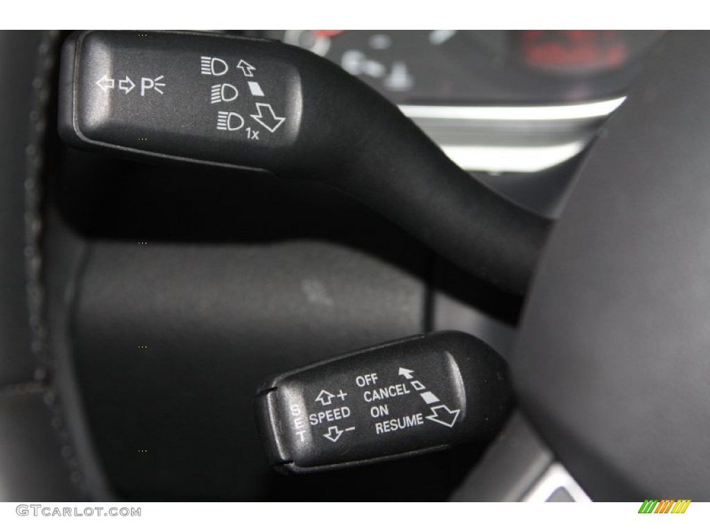 2010 Audi Q7 3.6 Premium quattro Controls Photo #67660519