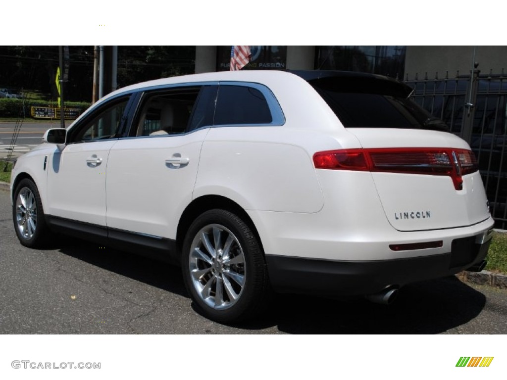 White Platinum Metallic Tri-Coat 2010 Lincoln MKT AWD EcoBoost Exterior Photo #67660570