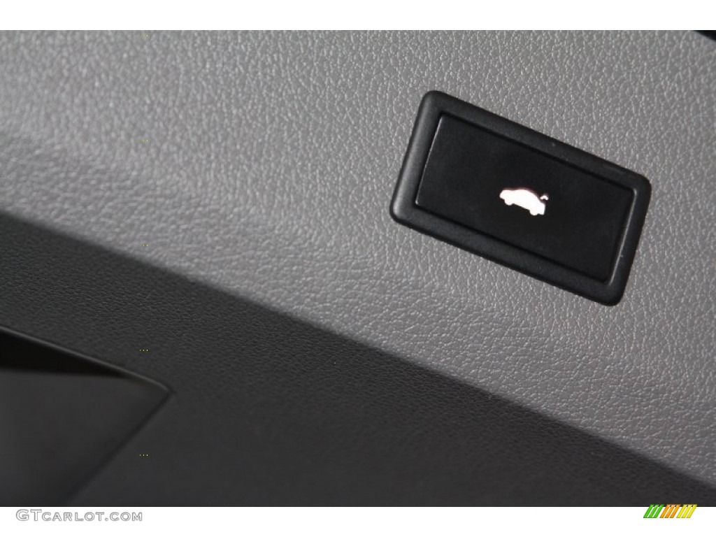 2010 Q7 3.6 Premium quattro - Daytona Gray Pearl Effect / Limestone Gray photo #52