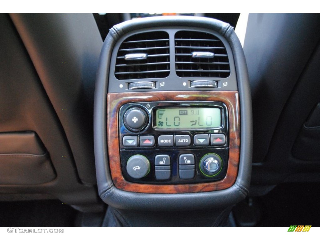 2008 Jaguar XJ Vanden Plas Controls Photo #67661395