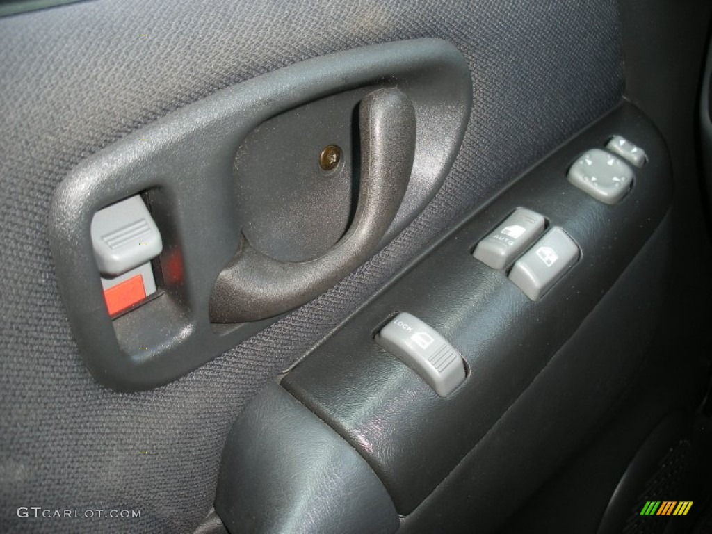 2003 Chevrolet Blazer LS ZR2 4x4 Controls Photos