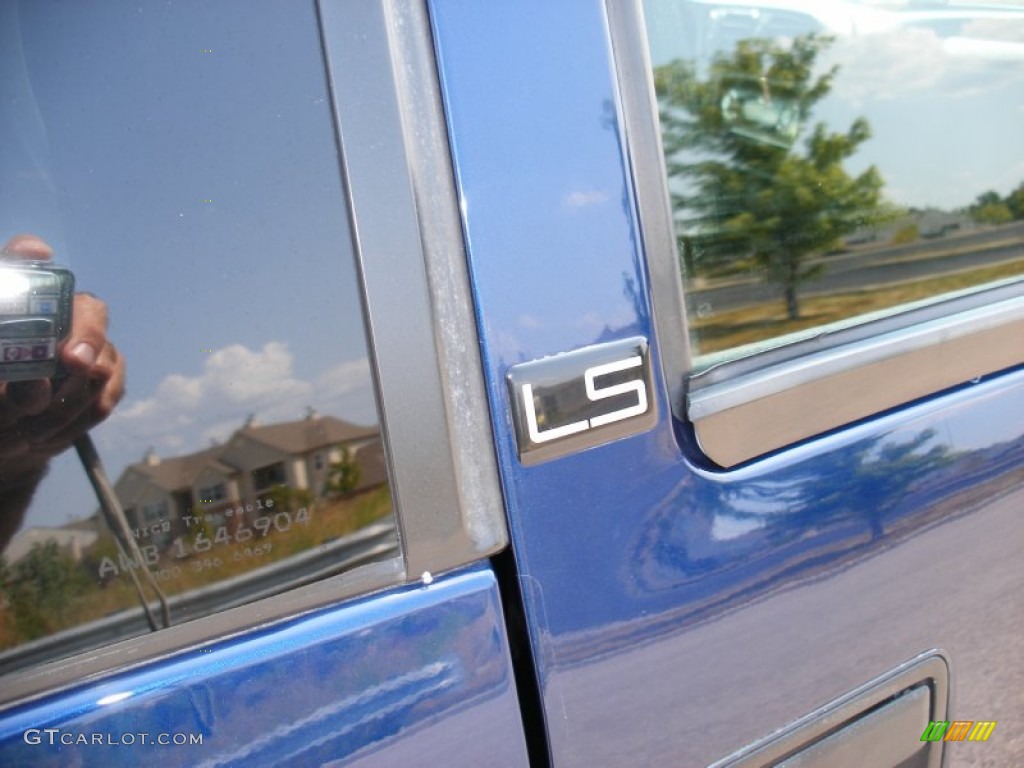 2003 Chevrolet Blazer LS ZR2 4x4 Marks and Logos Photos